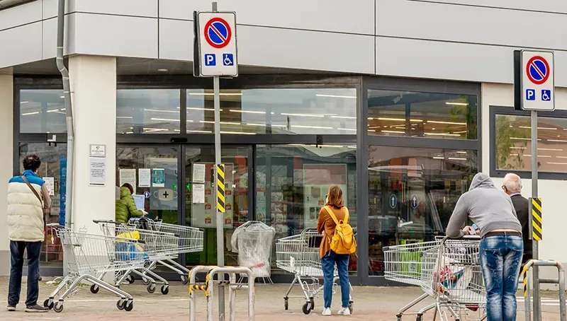Comercios y cafeterías